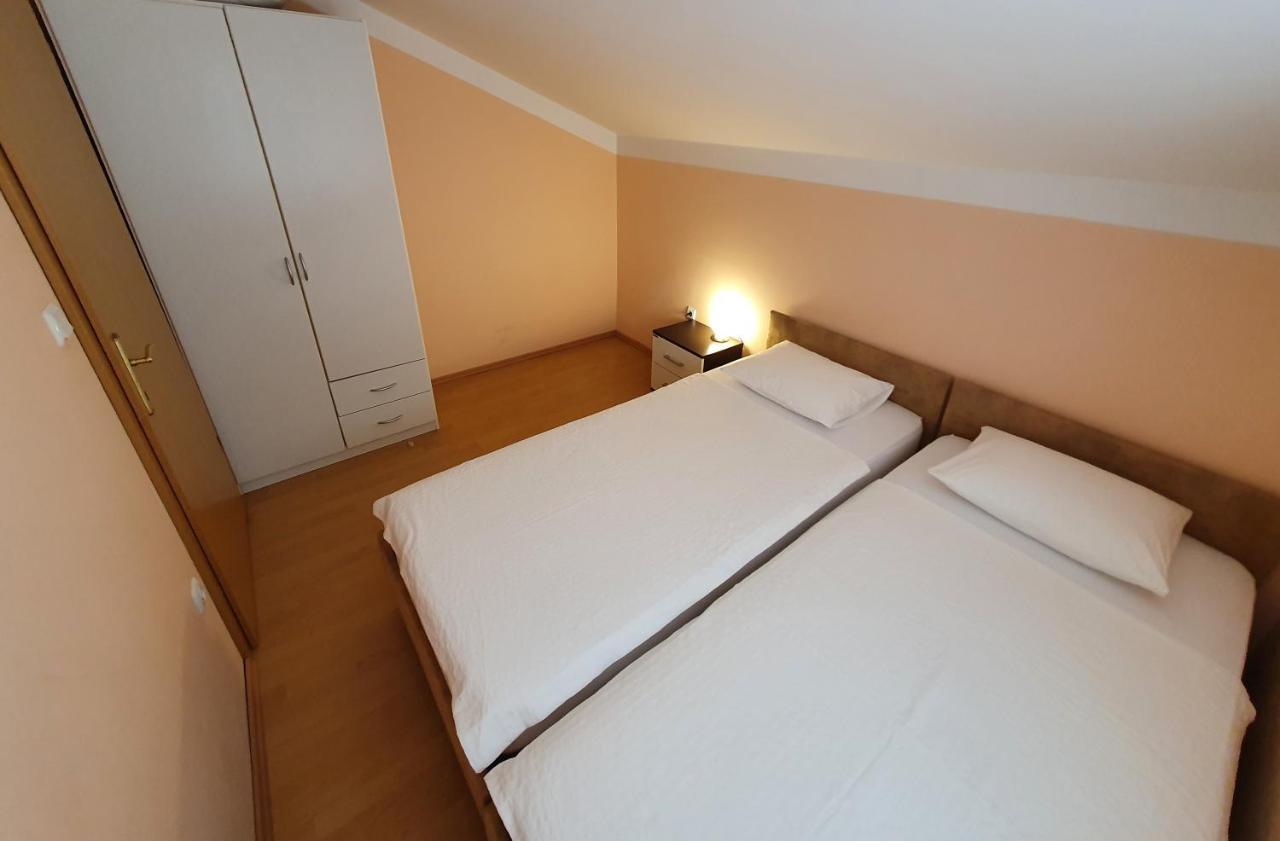 Apartments Oaza, Vrsi Mulo Bagian luar foto