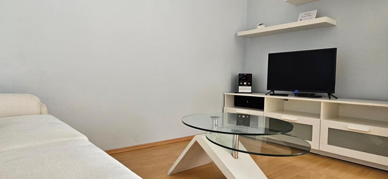 Apartments Oaza, Vrsi Mulo Bagian luar foto